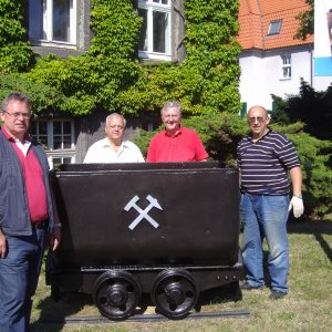 Auch Karl-Heinz Reimann unterstützt tatkräftig